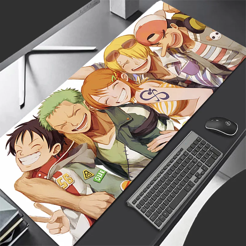 Alfombrilla de Ratón de Anime One Piece, Duradera, Grande, para Gamers, Accesorios de Juego, Alfombrilla de Escritorio con Borde de Goma Antideslizante para Teclado y Ratón de Laptop