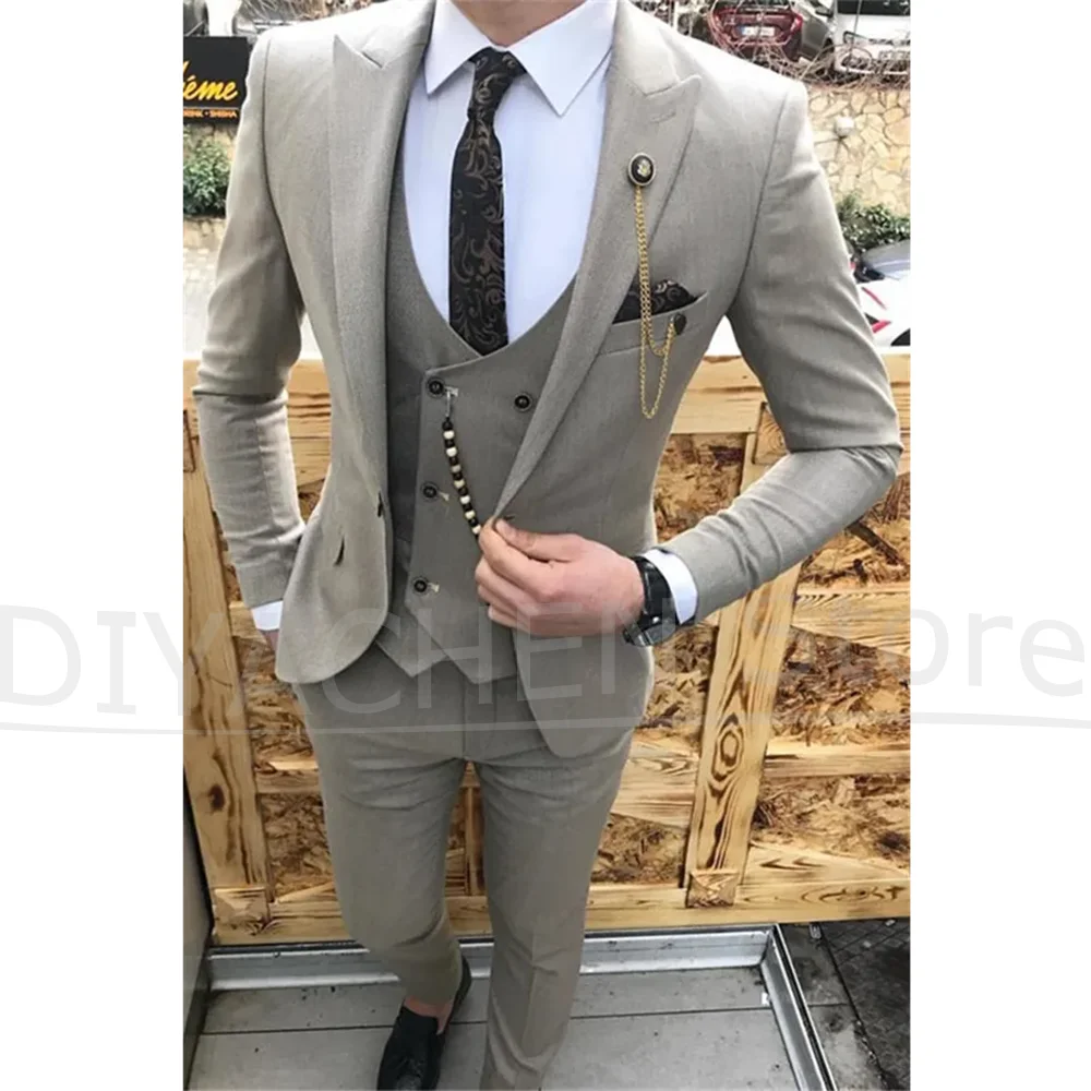 

Men's Peak Lapel Suit Set Blazer Vest Pants Elegant One Button Tailored Wear Formal Wedding Business Party Tuxedo 3 Piece