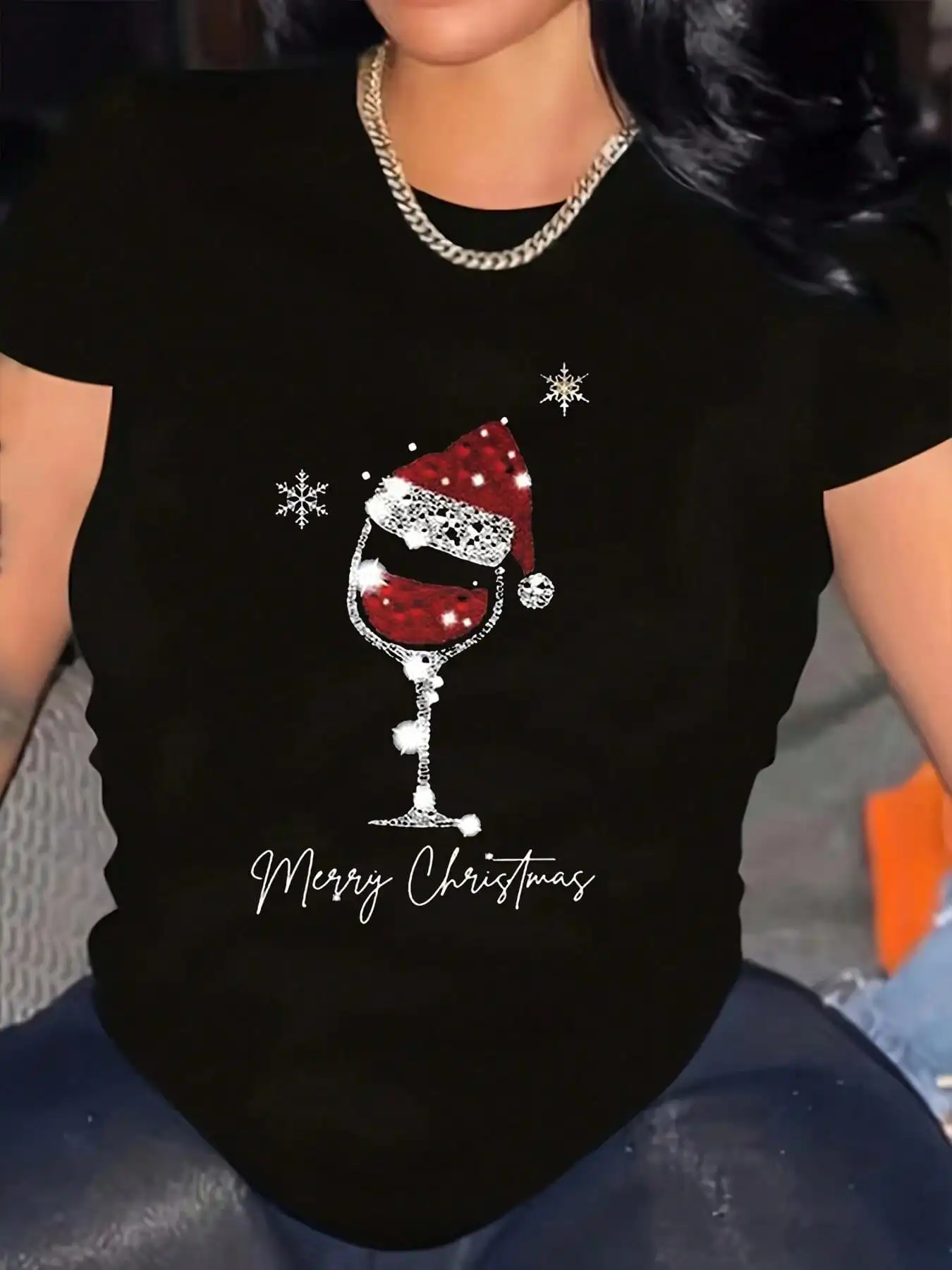

1pc Women'S Plus Size Christmas T-Shirt, Festive Santa Hat & Holiday Cheer Print, Round Neck, Short Sleeve Polyester Knit Fabric