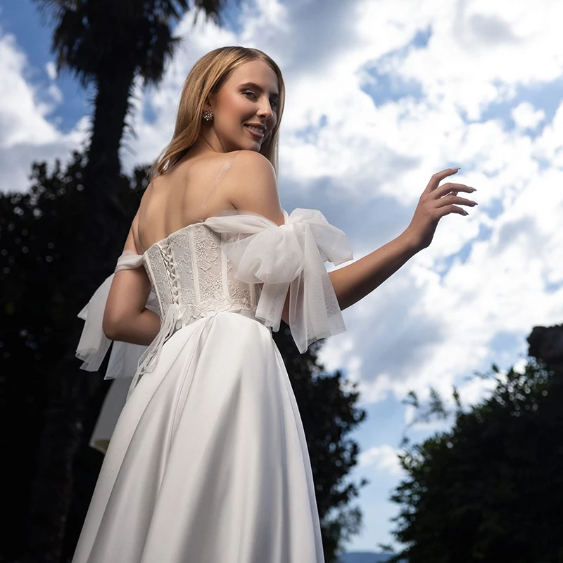 فساتين زفاف نسائية من Eightree بتصميم A-Line مع صدر على شكل قلب وظهر مشدود من الدانتيل والساتان، فساتين زفاف بوهيمية للشاطئ وحفلات الزفاف قابلة للتخصيص