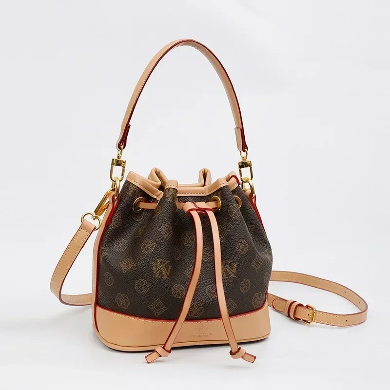 

​​2025 SS Monogram-Appliqué Hobo Bag, Convertible Top Handle & Crossbody Purse for Women, Textured Day to Night Tote