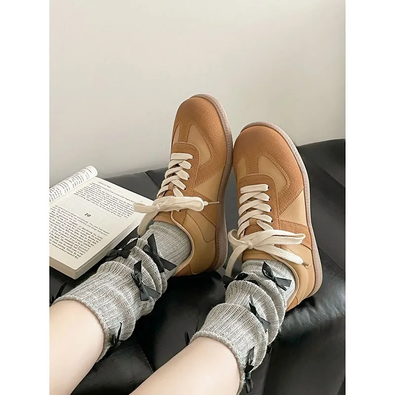 Retro Unique Color Matching Women's Board Shoes New Silver Spliced Women Thick Heels Sole Women Casual Shoes Single Shoes 24-209