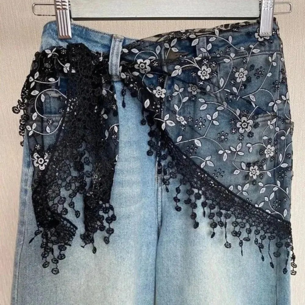 Floral Embroidered Lace Triangle Waist Scarf Lace Hollow Floral Embroidered Hip Scarf Triangle Shape Jeans Hip Wrap Y2K Style