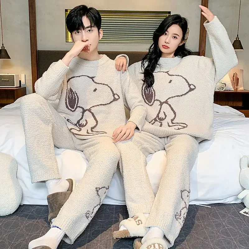 Cute Snoopy male and female couple simple fashion creative cartoon pattern printing thickened warm plush pajamas home wear set