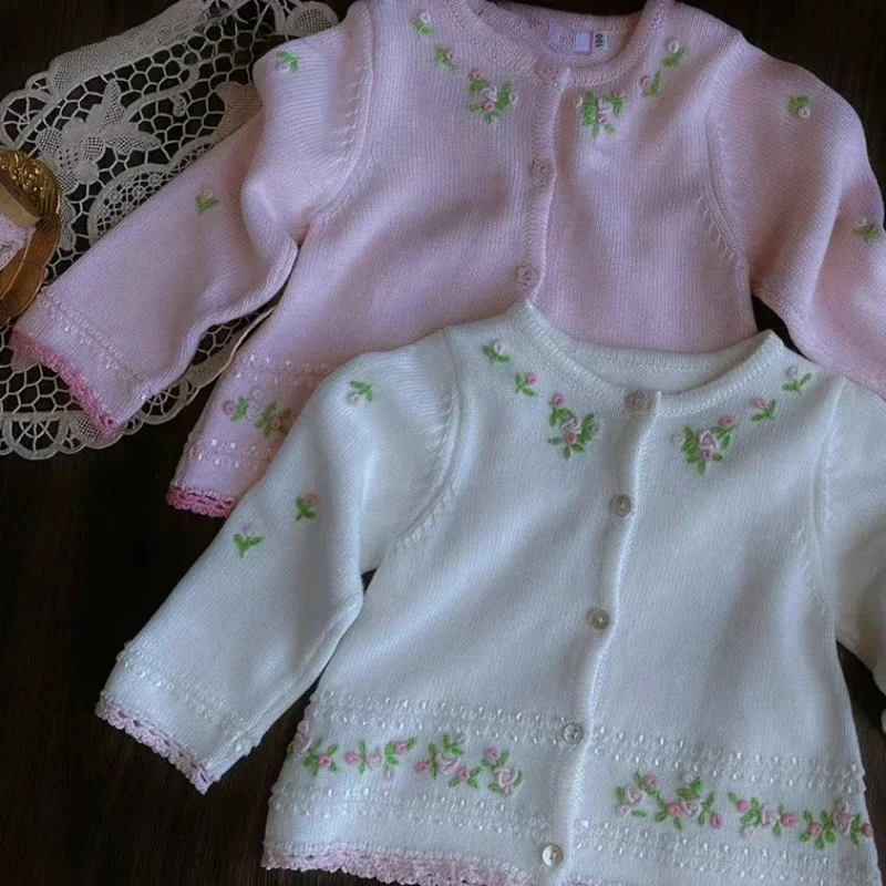 

2024 Kids Girls Knitwear Handmade Embroidered Sweater Jacket New Knitted Cardigan Children Sweet Classical Autumn Top Clothes