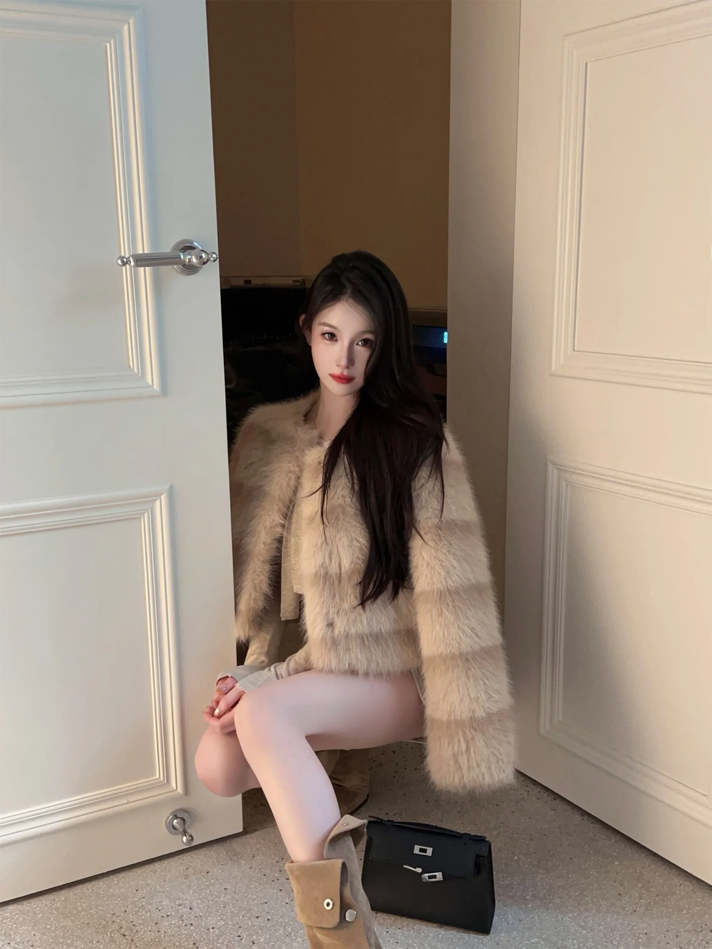 

Зимняя женская куртка FairyJiang с мехом, экологичная, комбинированная, с имитацией меха, верхняя одежда