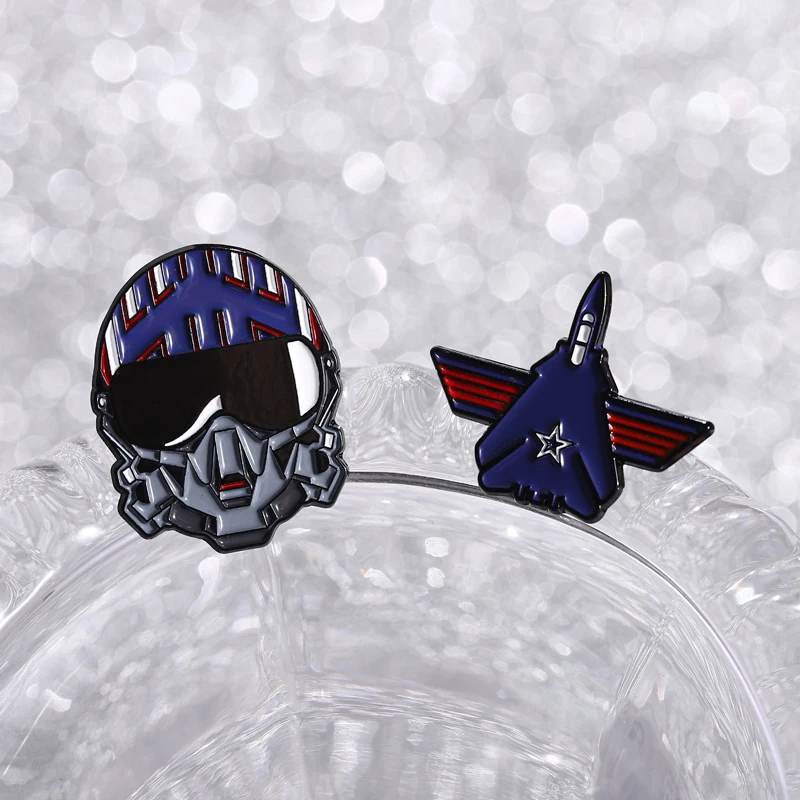 Action Movie Character Enamel Pins Classic Star Plane Pilot Brooches Lapel Badges Jewelry Gift for Fans Friends