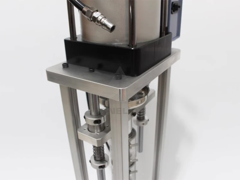 سطح المكتب حاقن البلاستيك العمودي آلة صب حقن البلاستيك الصغيرة لسطح المكتب للحجم الصغير والمختبر PE
