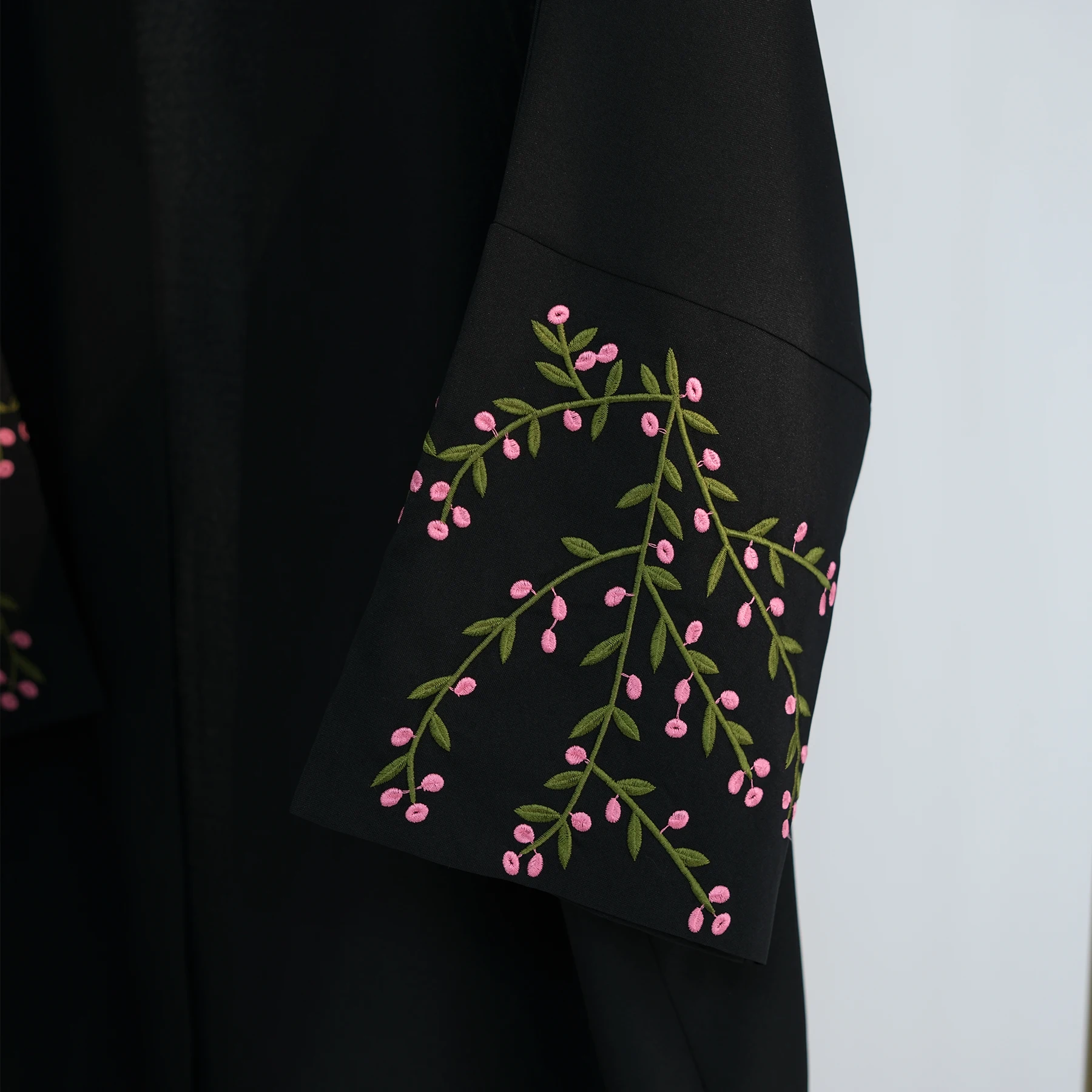 Full Sleeve Islamic Kimono Abaya Dubai Arab Black Maxi Cardigan Dress Womens Muslim Open Abaya Caftan Floral Embroidery LR790