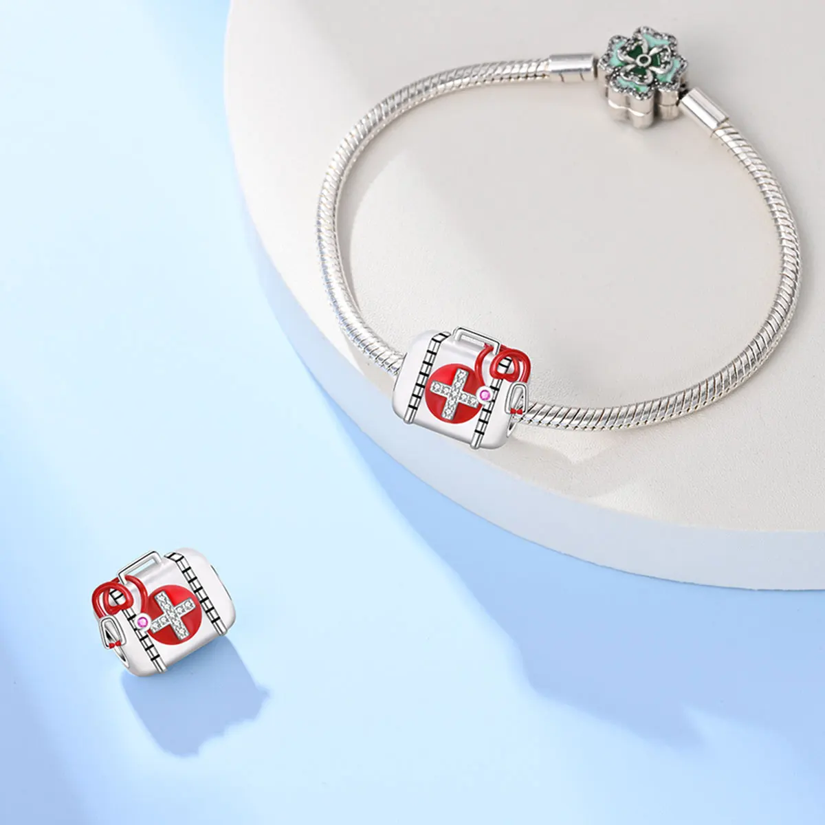 Tibetan Silver Medic Nurse Dentist Virus First Aid Kit Charms Beads Fit 3mm 925 Original Bracelet DIY Jewelry Career Gift