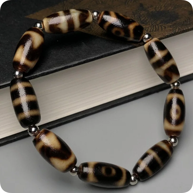 Tibetan natural yellow agate three eyed tiger tooth dzi bead bracelet 19mmCarving Integrated Chain