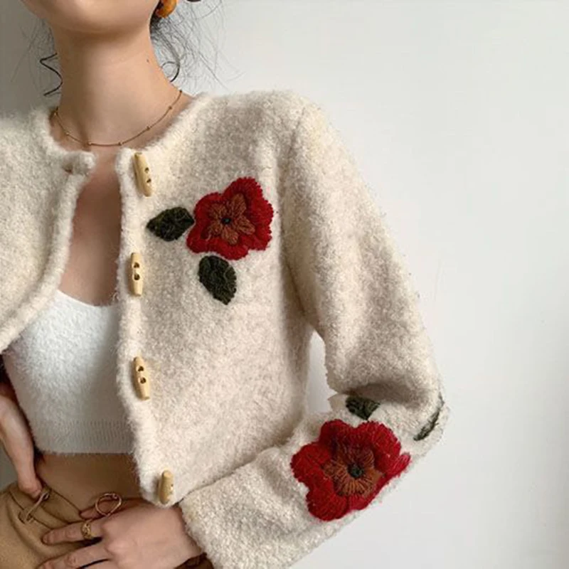 

Floral Embroidery Crop Cardigan Women Vintage Lazy Wind Slim Horn Buttons Sweater French Retro Long Sleeve O Neck Casual Outwear