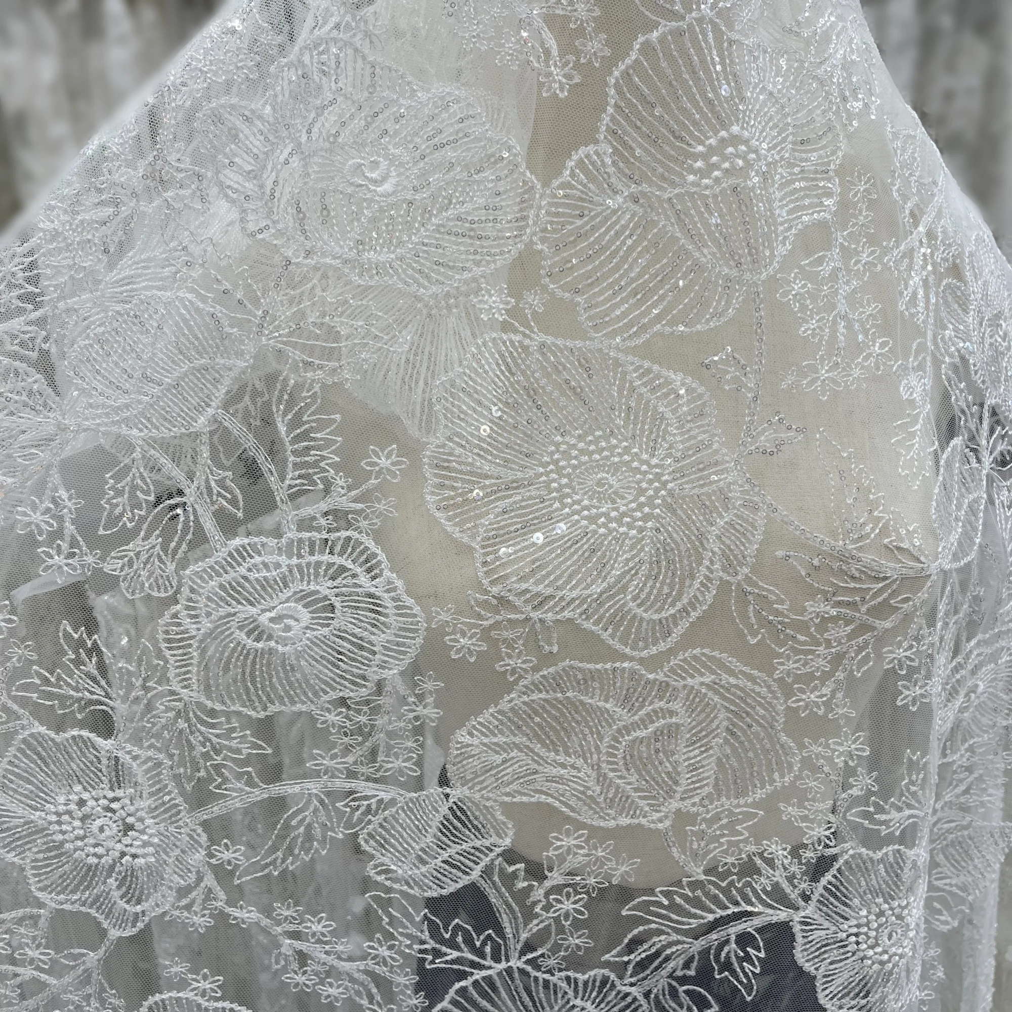 Fresh Lightweight Embroidered Lace Fabric Suitable For Wedding Women Dress Design Fabrics