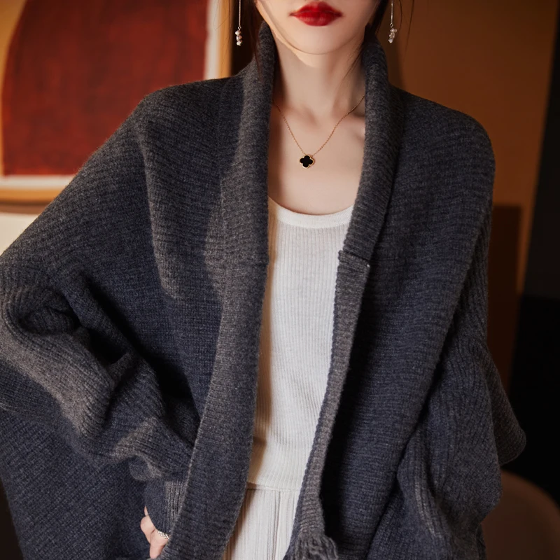 Autumn and Winter New Pure Wool Tassel Knitted Cardigan Women\'s Loose Casual Cashmere Bottom Coat Shawl Top