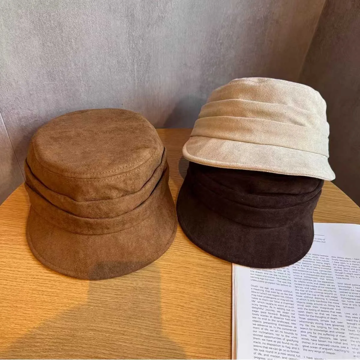 2026 New Vintage Beret for Women Painter Style Artist Cap French Beanie Soft Hat For Fall Winter Fashion Accessory Gift Hats