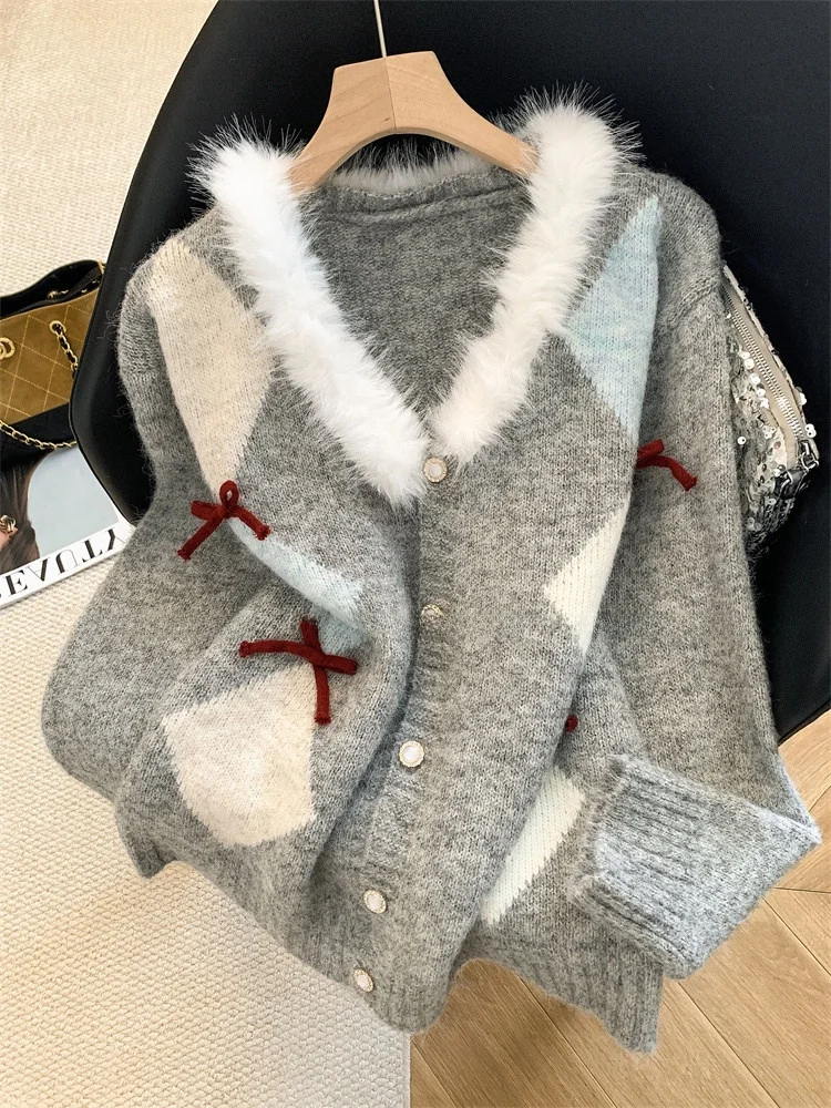

Red Knot Faux Fur Collar Spliced Knitted Open Cardigan Women's Loose Anti-aging Sweater Autumn Winter Commute Sle