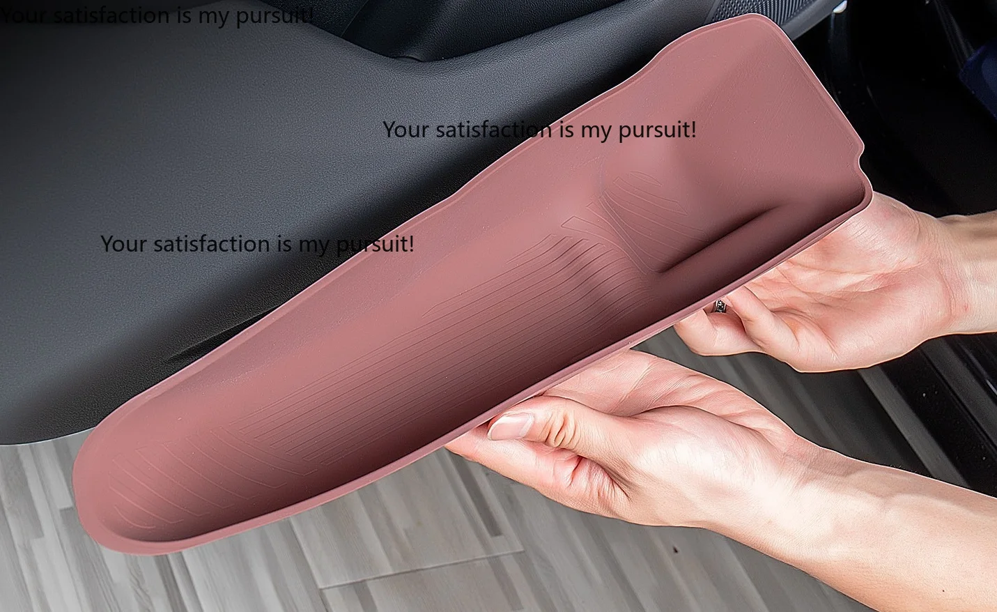 Suitable for 26 Audi A6L door storage box door slot pad silicone storage car interior accessories