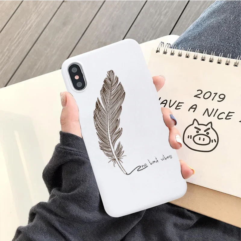 Hand Painted Feather Pen Phone Case for IPhone 12 11 14 15 Pro Max XR X XS 7 8Plus SE2 13 Mini Letter Soft Silicone Cover Fundas