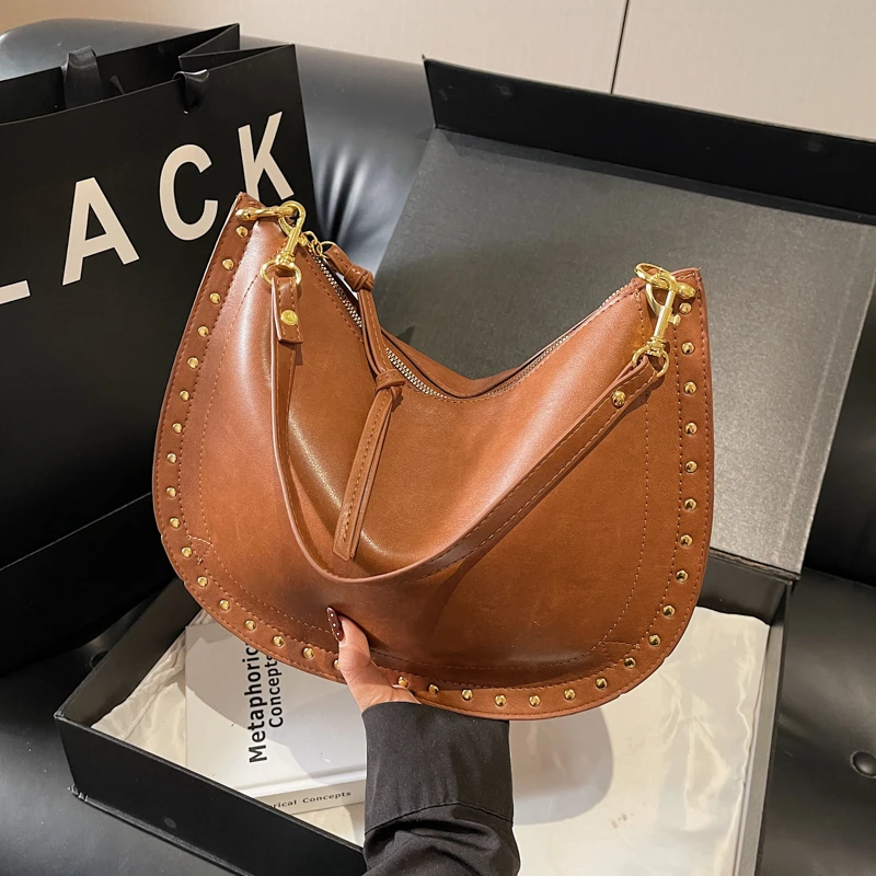 

High Quality Retro Hot Trendy Stylish Design Crossbody Bags for Women 2026 Fashion New Exquisite Solid PU Saddle Shoulder Bags