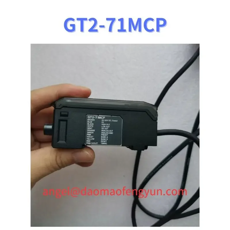 

GT2-71MCP Used sensor testing function OK GT2-71MCP