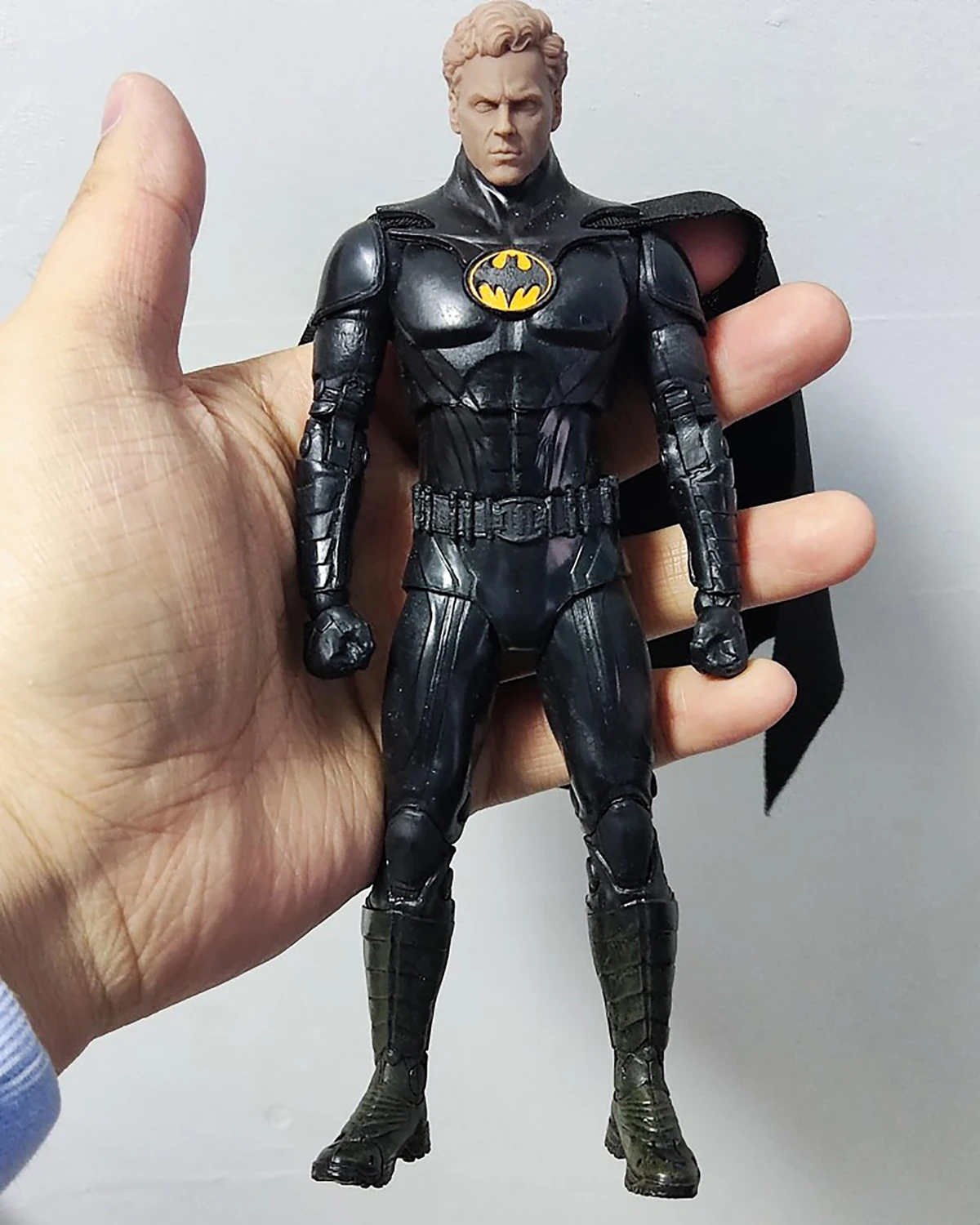 

1/12 Scale Unpainted Michael Keaton Wayne Head Carving Sculpt Model Toys