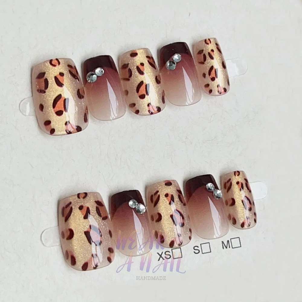 10pcs Handmade Sweet y2k Press on Nails Cat Eye Cute Design Short Kapibala Decor Fake Nail Wearable Full Cover False Nail Tips