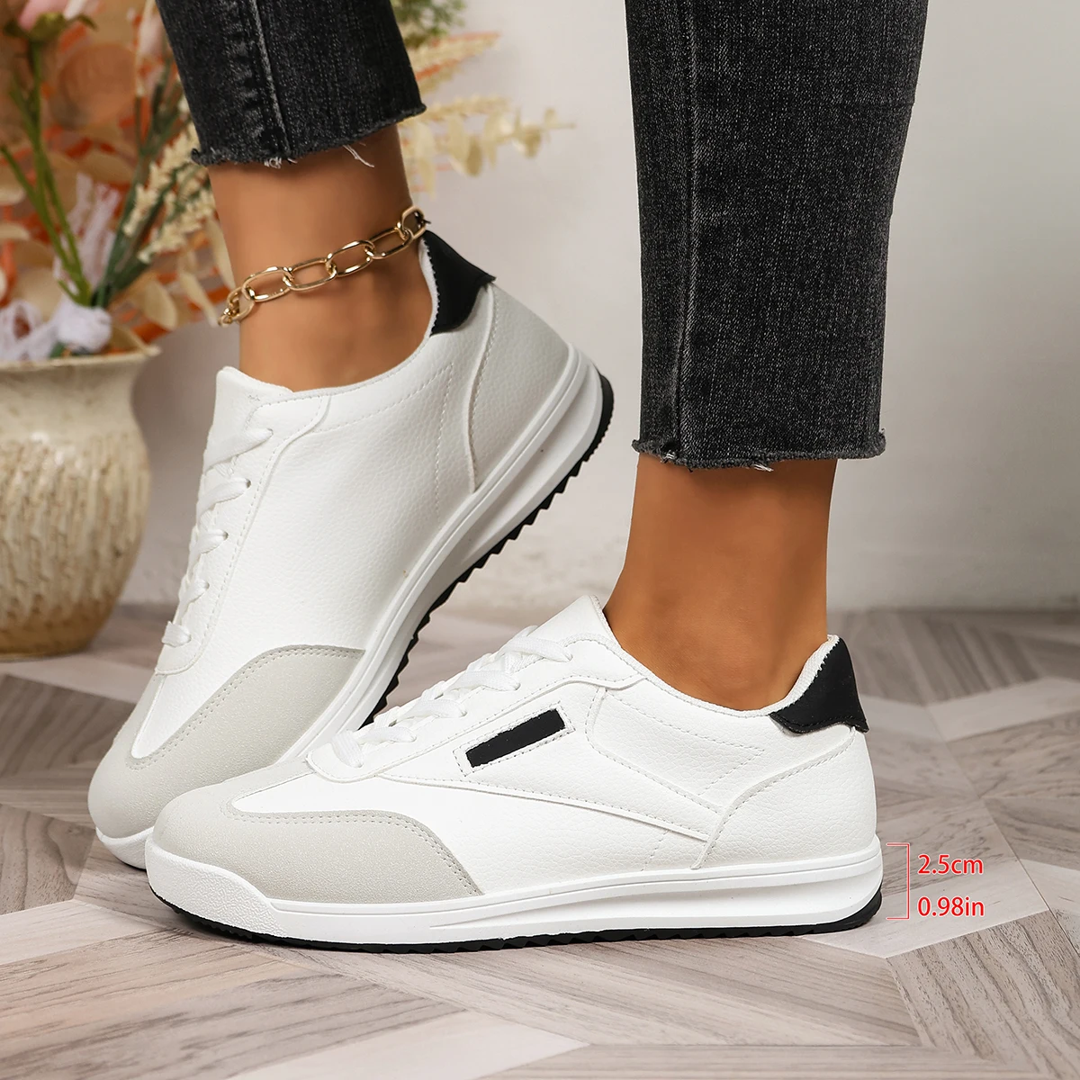 Women's 2026 New Outdoor Thick-soled Comfortable Sports Shoes Spring and Autumn Hot-selling Round Toe Lace-up Low-top Shoes