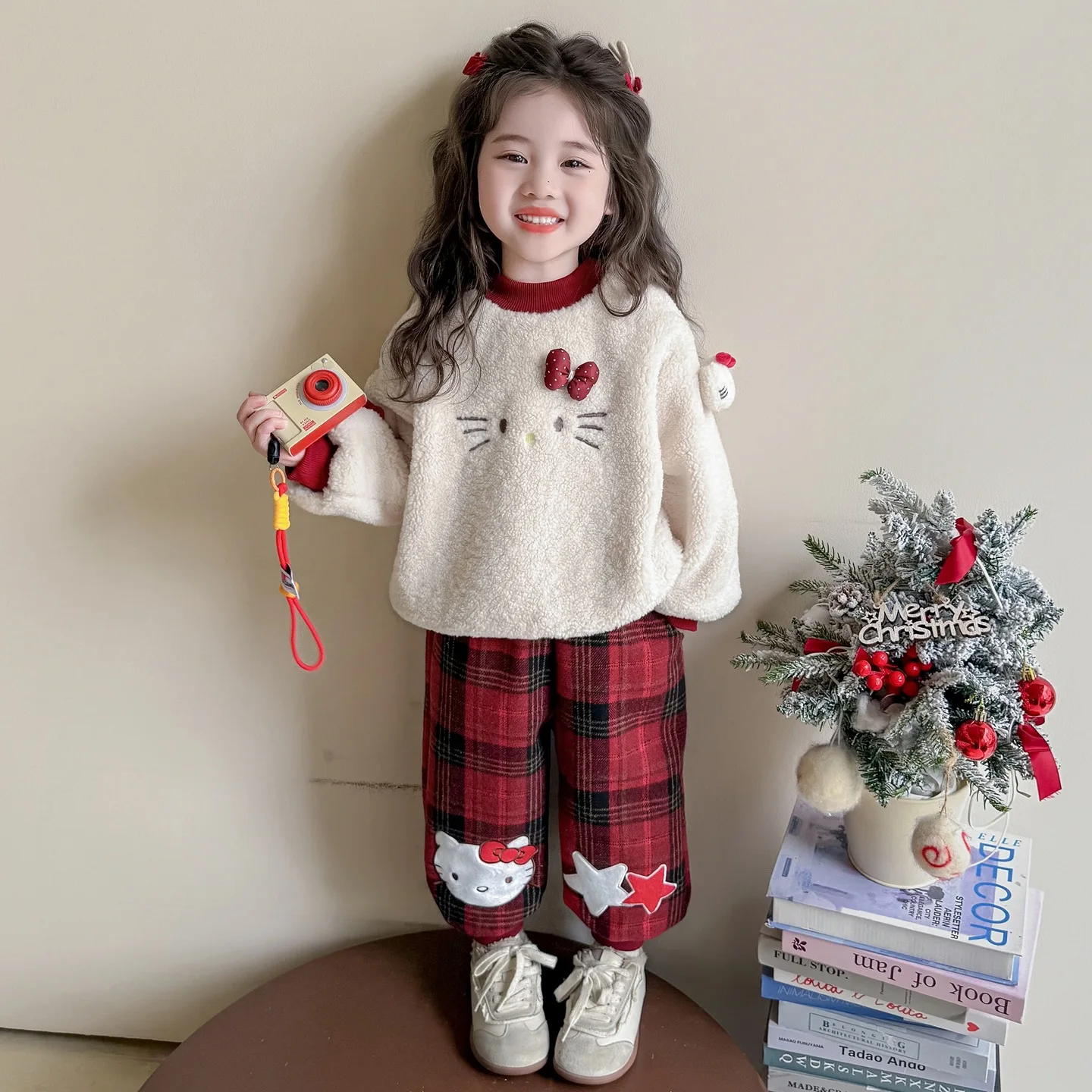 

Anime Hello Kitty Autumn/Winter Girls' Cartoon Cute Fashion Sweet Plush Hoodie Set Baby warm plaid pants sweatshirt casual set