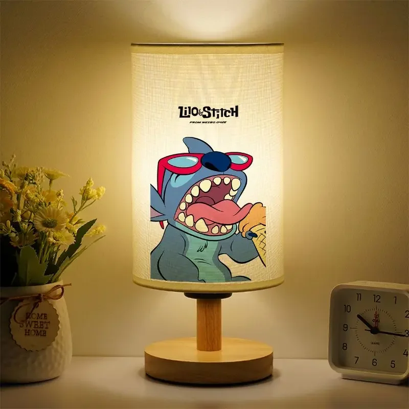 Stitch lampu Mini Disney bintang bayi Mini lucu kartun kamar anak-anak pelajar tiga warna peredupan 5W-LED hadiah lampu malam