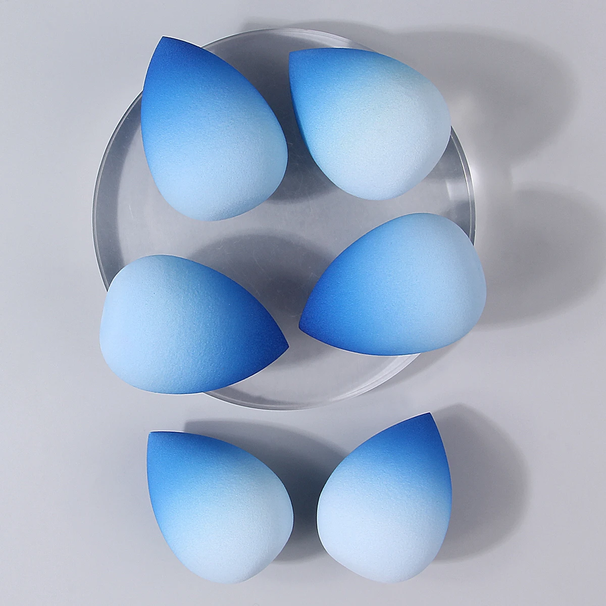 6 قطع من بيضة التجميل على شكل قطرة الماء الزرقاء، بيضة مكياج فائقة النعومة جافة ورطبة مزدوجة الأغراض، سائل كريم الأساس، بيضة إسفنجية خاصة خافي العيوب