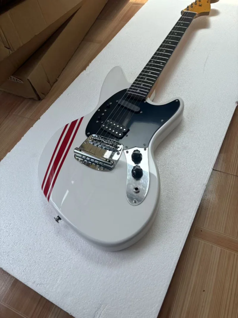 High-quality 6-string guitar, rosewood fingerboard, 610 scale, white body with red stripes, high-gloss finish, free delivery