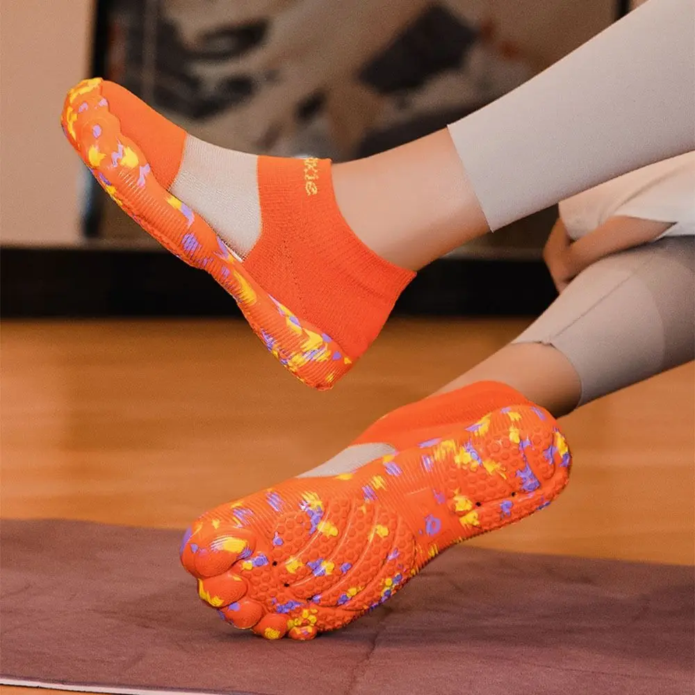 Yoga Shoes Anti-Slip Wading Shoes Quick-Drying Lightweight Aqua Shoes Durable Breathable Beach Shoes Beach
