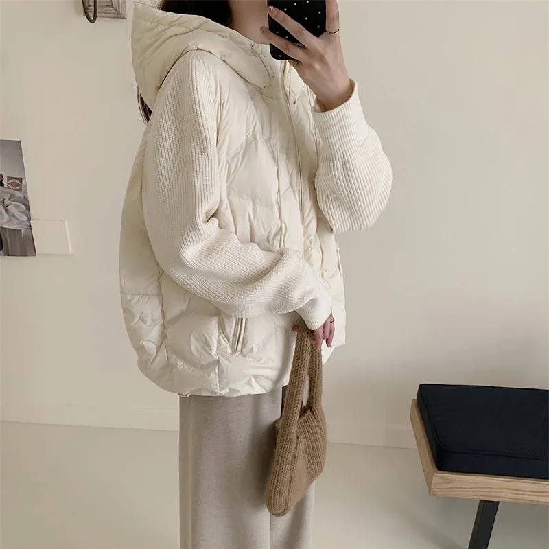 เสื้อแจ็คเก็ตดาวน์ผู้หญิงแบบใหม่ ฤดูใบไม้ร่วง/ฤดูหนาว ปี 2025  แบบมีฮู้ด  แขนถักแบบต่อผ้า  สไตล์ลำลอง