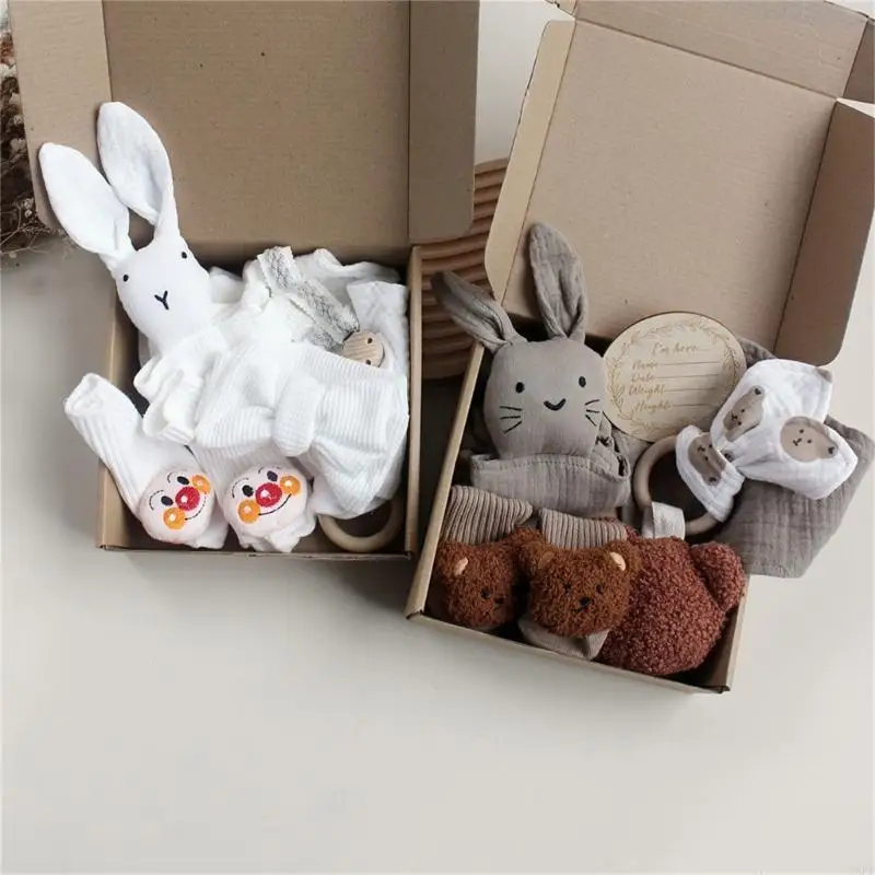 shower-gift-box-including-soothe-towel-socks-saliva-towel-teether-headband