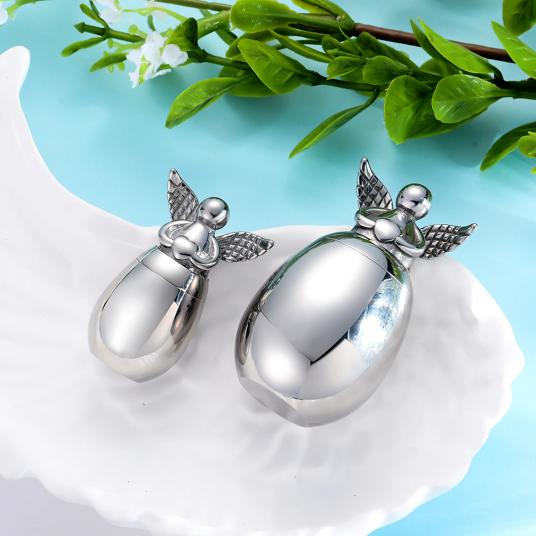 Exquisite Stainless Steel Angel Shaped Small Cremation Keepsake Urn for Human Or Pet Ashes Mini Decorative Jewelry Memorial
