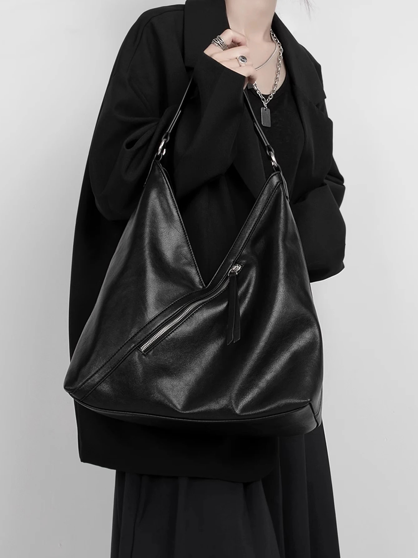 

Классическая женская большая черная сумка на плечо, модная сумка через плечо высокого качества, повседневная сумка из мягкой кожи, сумка-тоут в стиле ленивого ретро