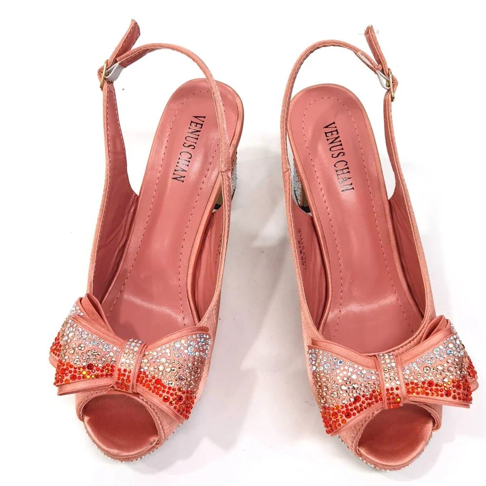 Venus Chan-Peach Color Rhinestone Bow Peep Toe Sapatos de salto alto para mulheres, bolsa elegante, sapatos de festa de casamento, 2022