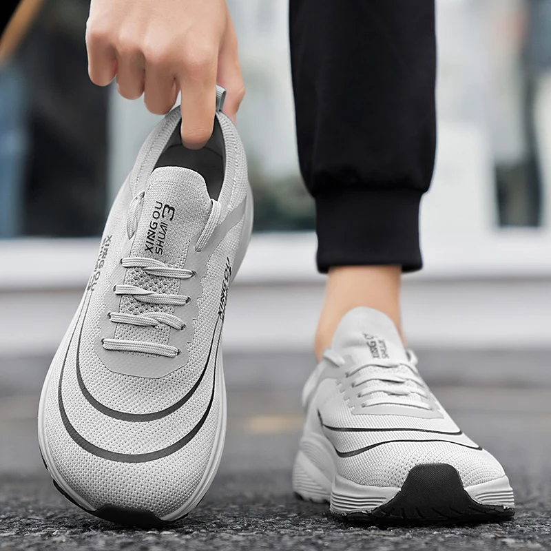 

Men's Shoes Breathable All-match Mesh Shoes Casual Sports Trendy Shoes Men's All-match Wear-resistant Running Shoes for Men