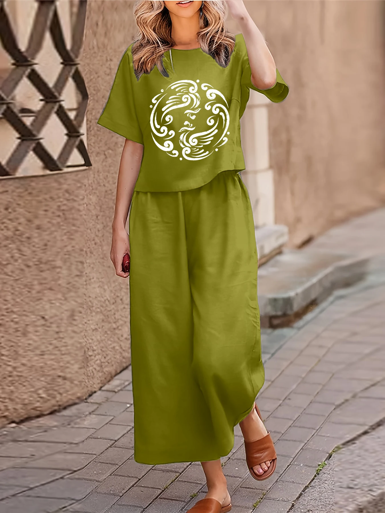 플러스 사이즈 여성 캐주얼 투피스 세트 수트 프린트 반팔 티셔츠 바지 투피스 세트 루즈 크루넥