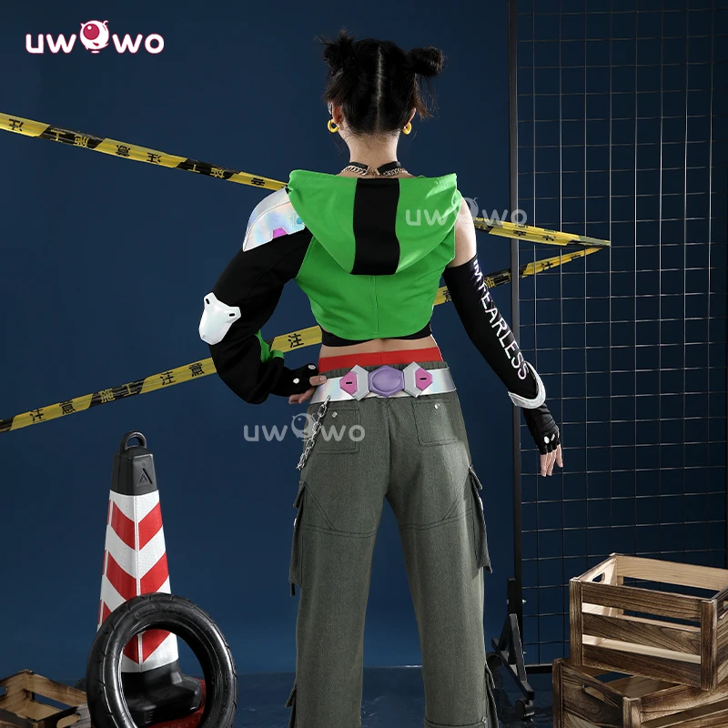 Рисунок 4 - Серия UWOWO Collab: Illari Косплей