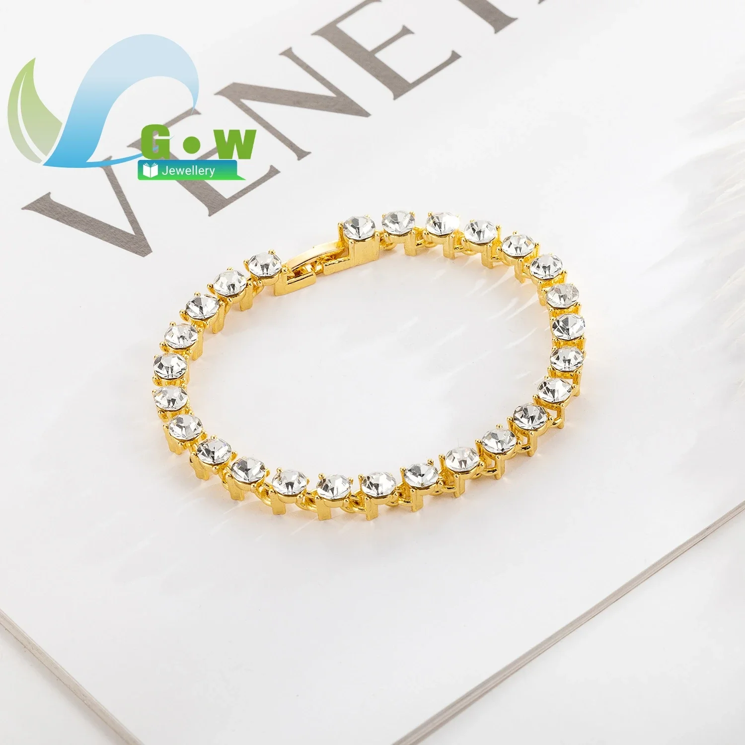 High Polish Full CZ Roman Design Hip Hop Bracelet Unisex Shiny Lightweight Comfortable Versatile Classic Elegant Fashion Jewelry