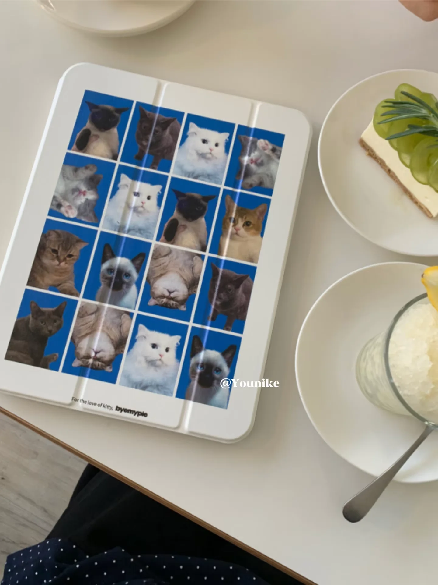 Korean Ins Cat Head Photo Full Screen Cat For iPad 11th A16 10 9 8 7 5 Pro 13 11 M5 M4 M3 M2 12.9'' Air  4 3 2 1 Mini 7 6 Cover