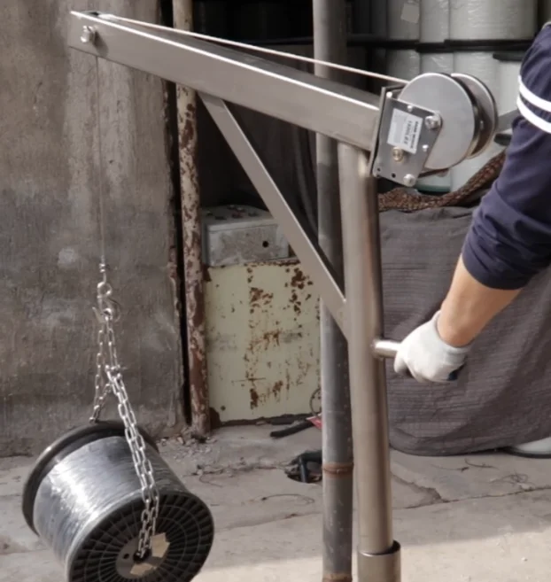 800LBS Stainless Steel Hand Winch with Self-Locking Mechanism – Durable Cable Hoist & Hanger Tool for Off-Road & Industrial Use