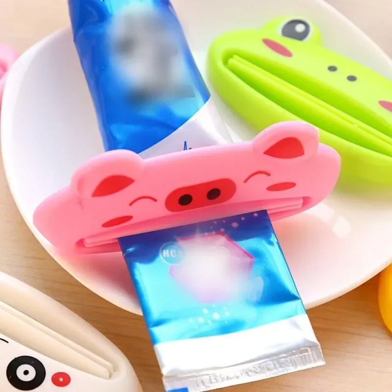 1 PCS Cute Animal Cartoon Toothpaste Squeezer Kid Toothpaste Tube Saver Facial Cleanser Rolling Holder Bathroom Accessories