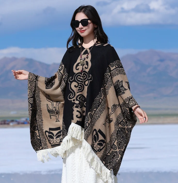 

Traveling Poncho Women's Poncho Shawl Ethnic Style Tassels Cloak Winter Warm Jacquard Outdoor Decoration Men Cape Blanket C3