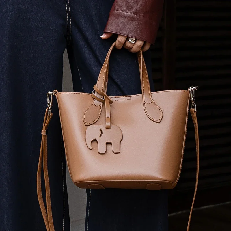 

Women's Natural Genuine Leather Shoulder Bag Female Large Capacity Soft Cowhide Handbag Ladies Fashion Luxury Designer Bags