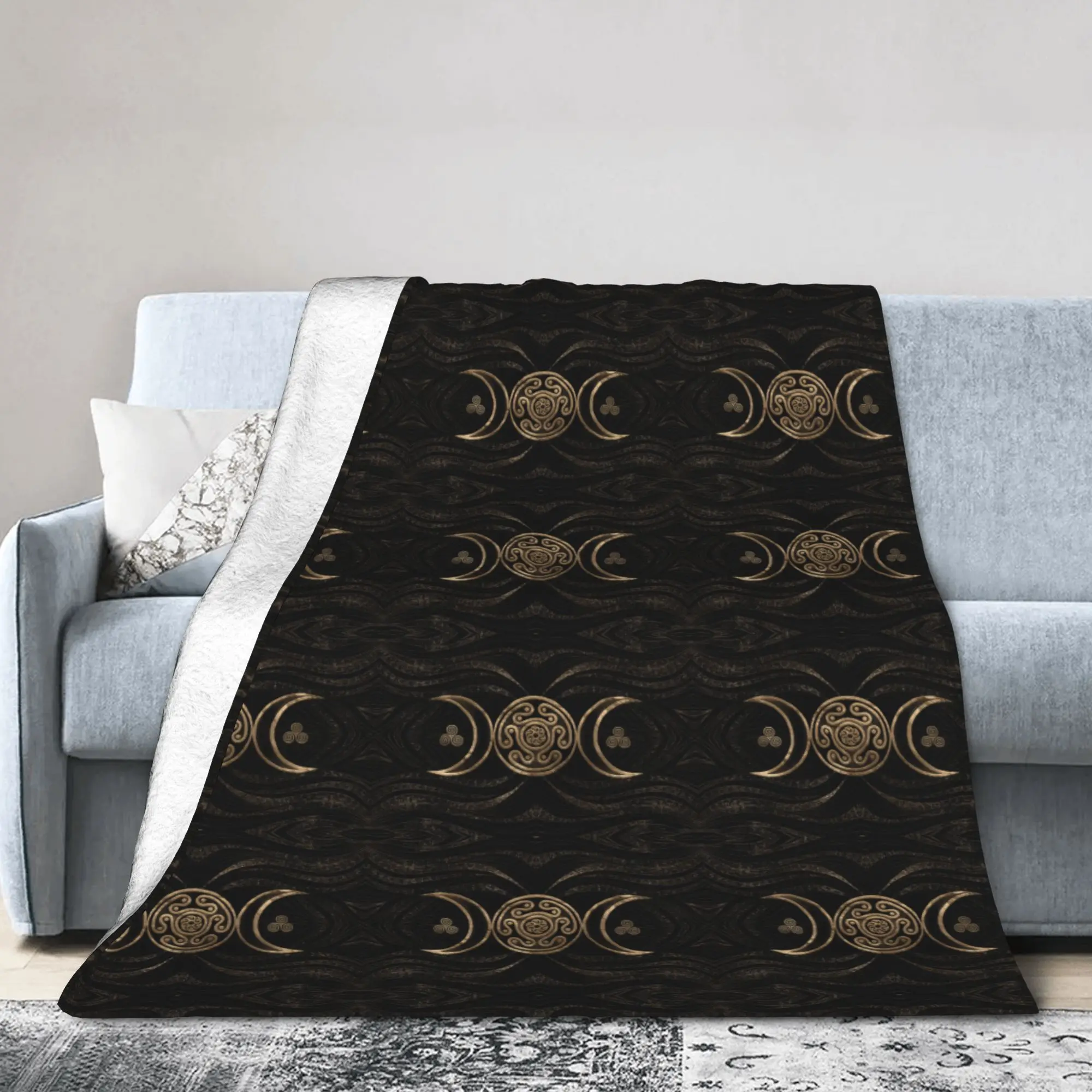 Custom Fleece Hecate Wheel Triple Moon Goddess Throw Blanket Goth Pentagram Witch Blankets for Bedding Car Couch