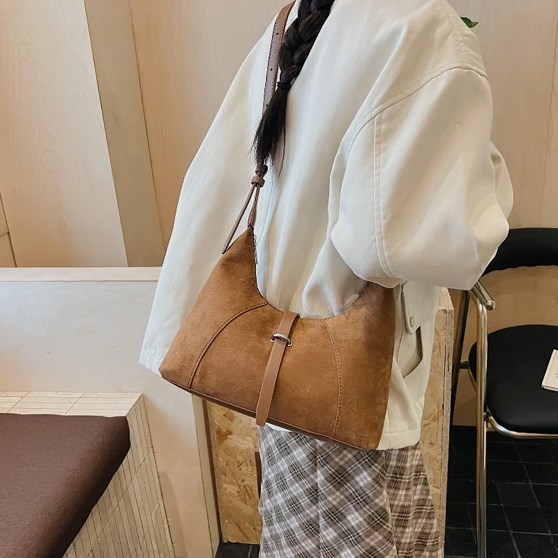 

Elegant Women Leather Luxury Classic Fashion Designer Tote Bag Shoulder Crossbody Handbag For Everyday Stylish Looks