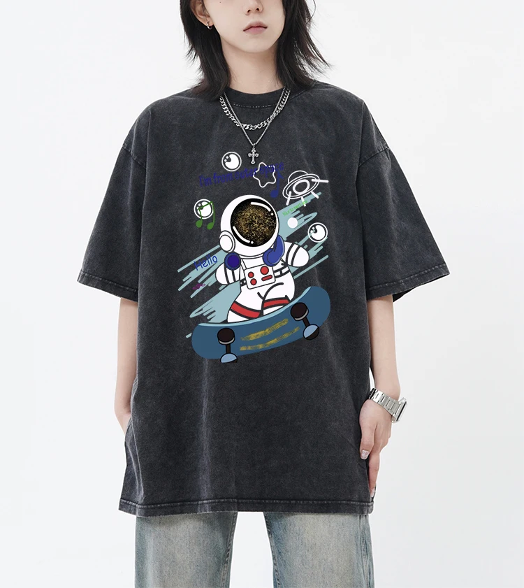 I'M From Outer Space Skateboarder Astronaut Print Retro T-Shirts Women Crewneck Casual Tee Shirt Summer Cotton Short Sleeve