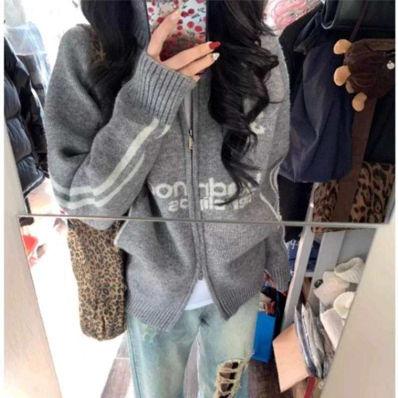 

Autumn Winter Fashion Loose Fit Zipper Neck Knitwear Cardigan Women's Style Korean Baseball Style Open Shirt Grey Color
